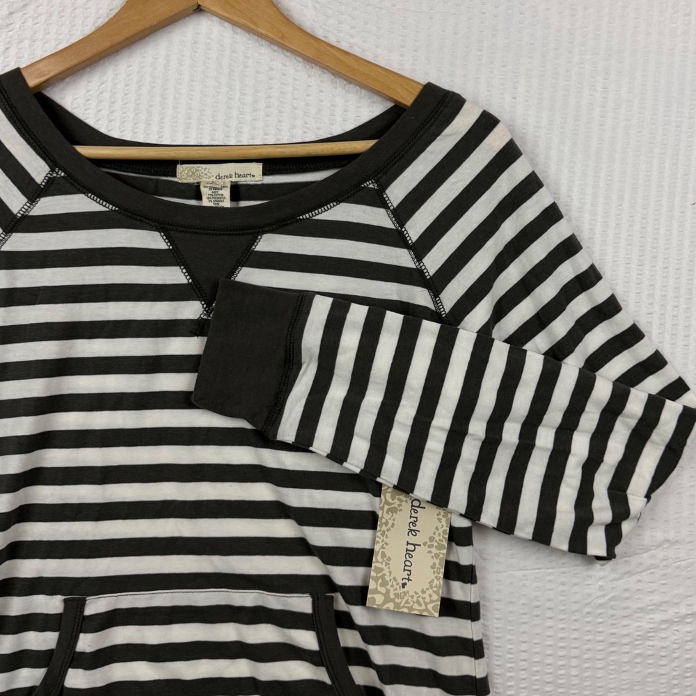 Derek Heart Womens Striped Raglan Long Sleeve Sweatshirt Olive Green White L